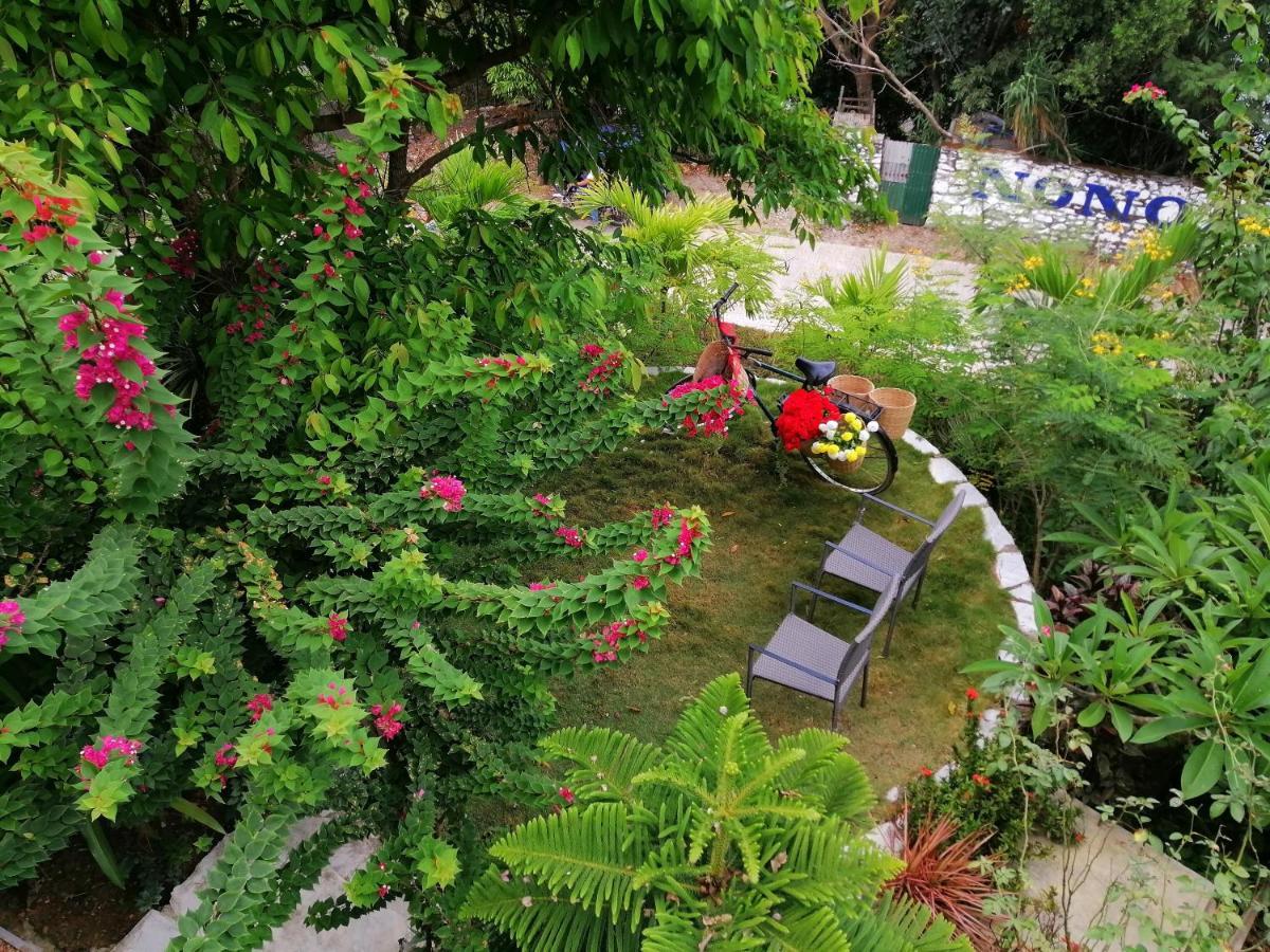Lonos Circle Private Garden Bed & Breakfast Romblon Luaran gambar